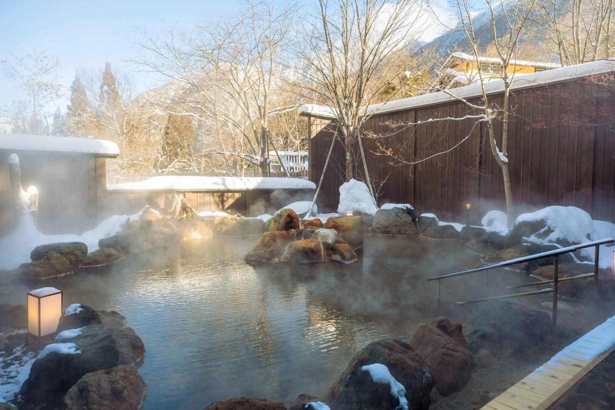 Miyama Ouan Kyoritsu Resort Takayama  Eksteriør bilde A hot spring in Japan