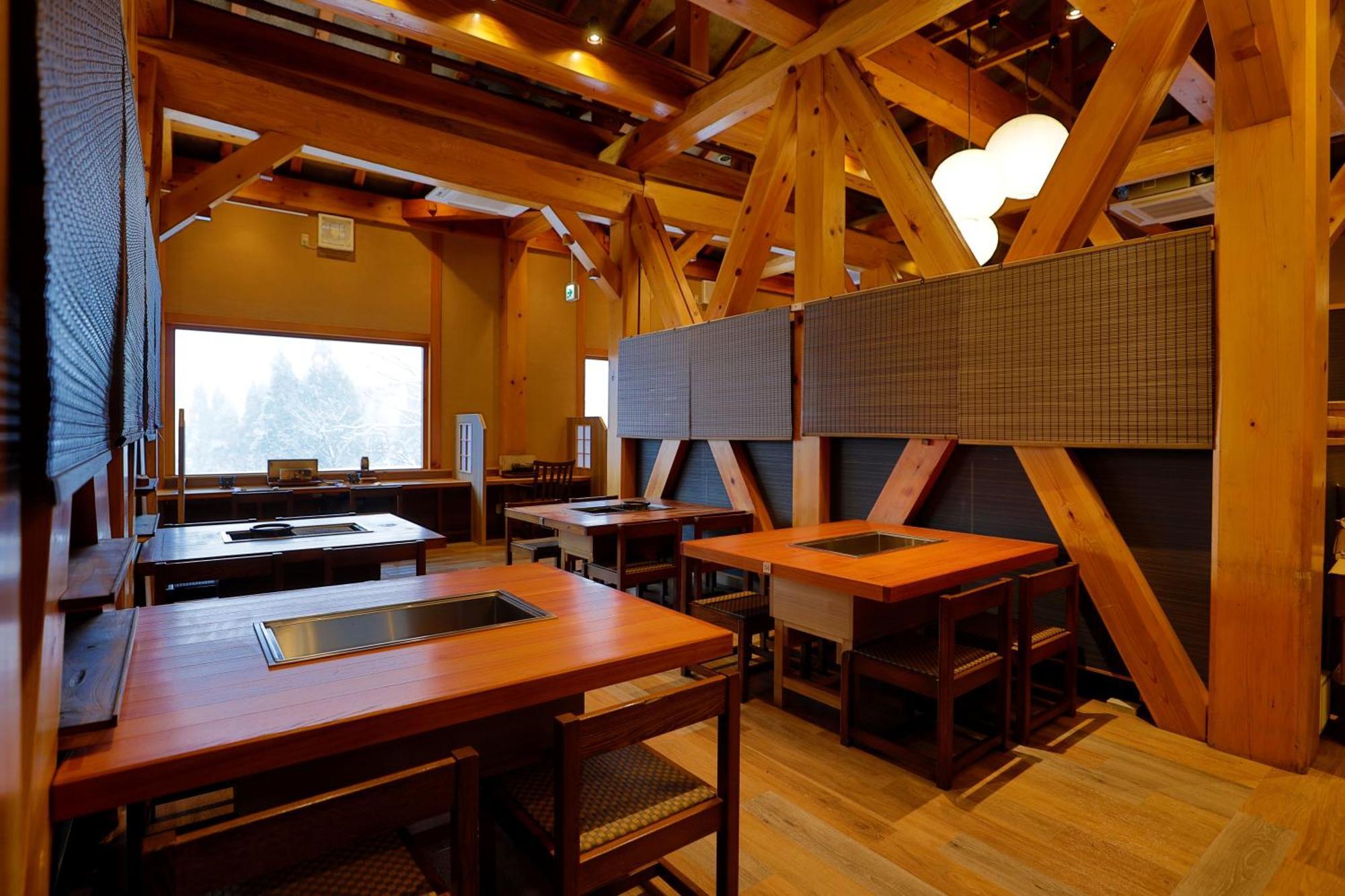 Miyama Ouan Kyoritsu Resort Takayama  Eksteriør bilde Interior of a restaurant in Japan